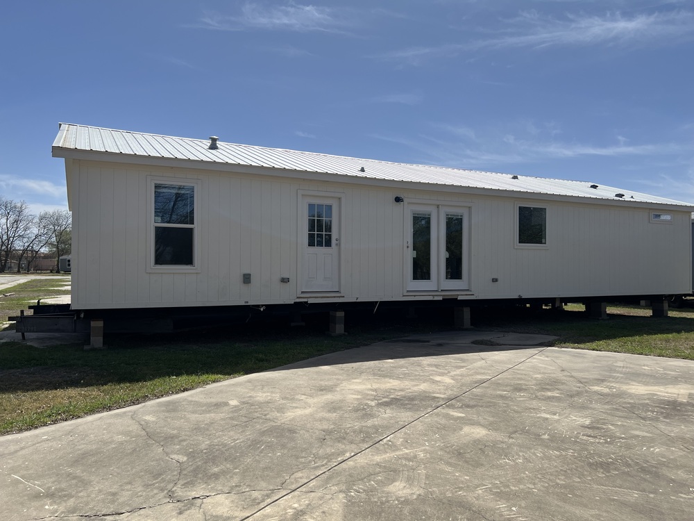 Excellent Condition 2024 Champion 28x56 3/2 - double wide - in San Antonio, TX - photo 2 of 12