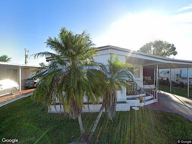 2 Bed 2 Bath 1979 Mobile Home — 1 / 12