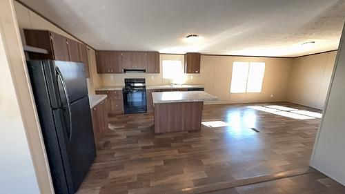 TX, SAN ANTONIO - 2021 MARVEL 97TruMH28564AH21 multi section for sale. - double wide - in San Antonio, TX - photo 6 of 9