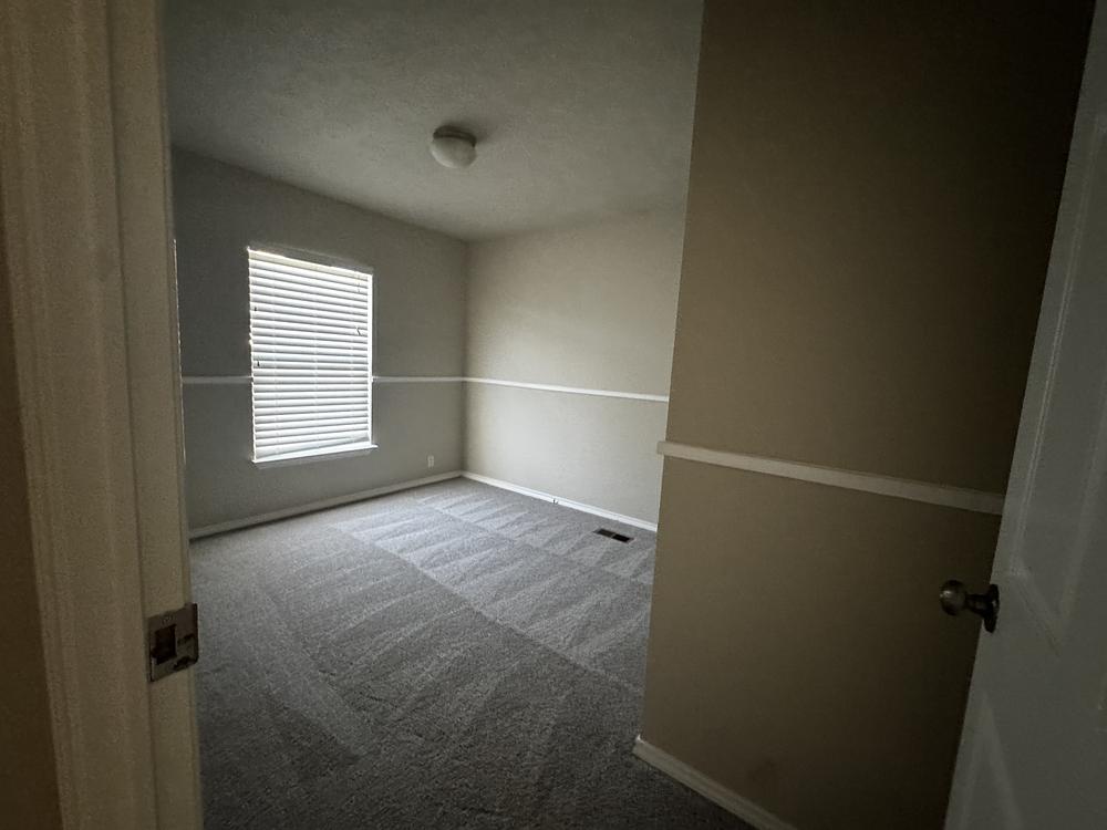 4 Bed 2 Bath 2011 Cmh - double wide - in Austin, TX - photo 6 of 10