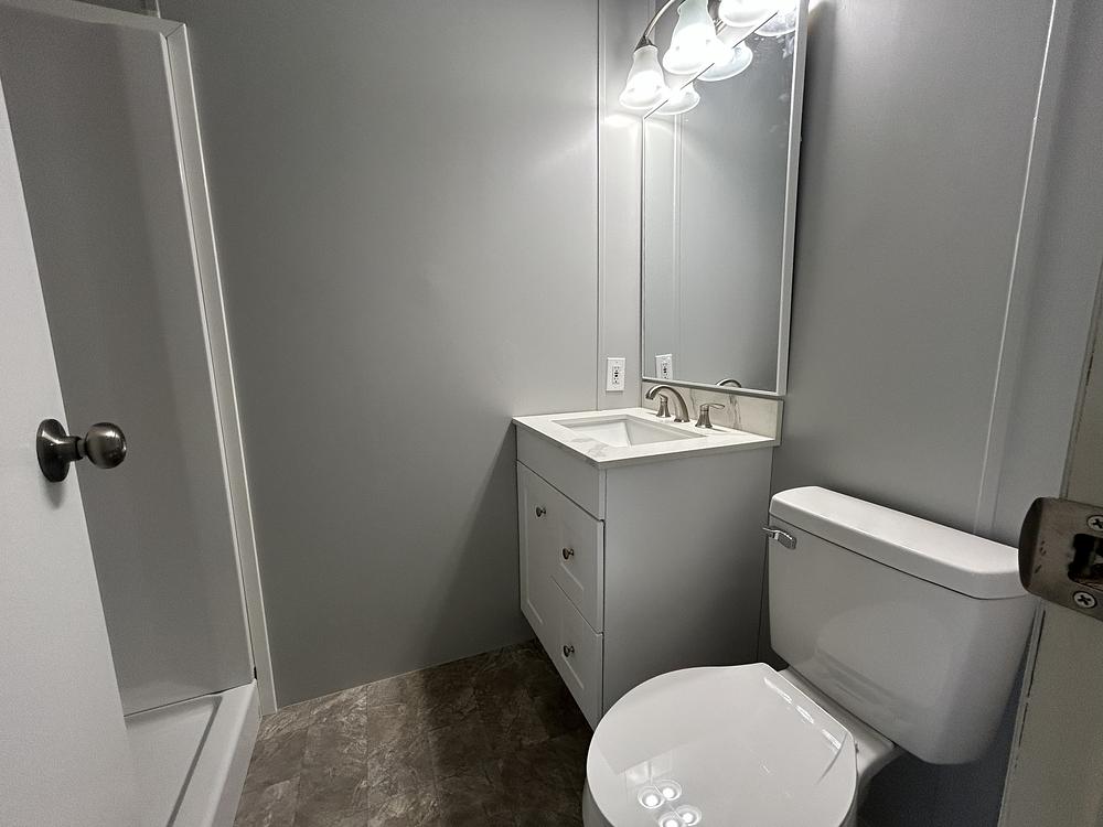 2 Bed 1.5 Bath 1994 Nobility - single wide - in Merritt Island, FL - photo 5 of 12