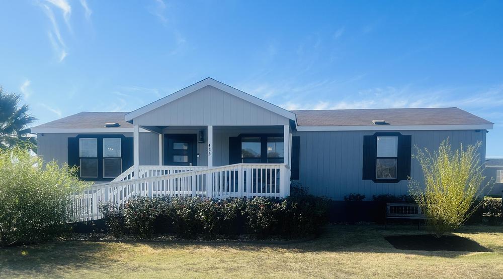 3 Bed 2 Bath 2014 Cavco — 1 / 12