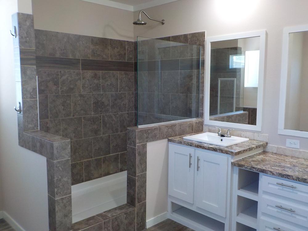 4 Bed 2 Bath 2020 Clayton - triple wide - in San Antonio, TX - photo 7 of 12