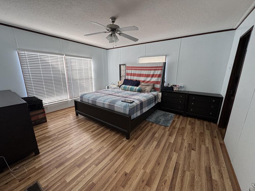 3 Bed 2 Bath 2015 Fleetwood - double wide - in Austin, TX - photo 8 of 12