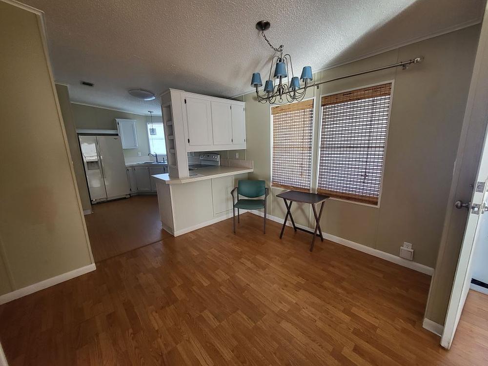 2 Bed 2 Bath 1992 Palm - single wide - in Orlando, FL - photo 9 of 12