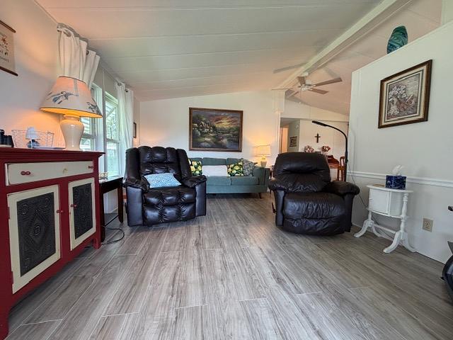 2 Bed 2 Bath 1987 Fleetwood - single wide - in Auburndale, FL - photo 8 of 12
