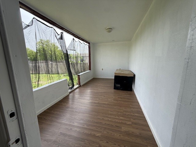 3 Bed 2 Bath 1984 Fleetwood - double wide - in Austin, TX - photo 8 of 12