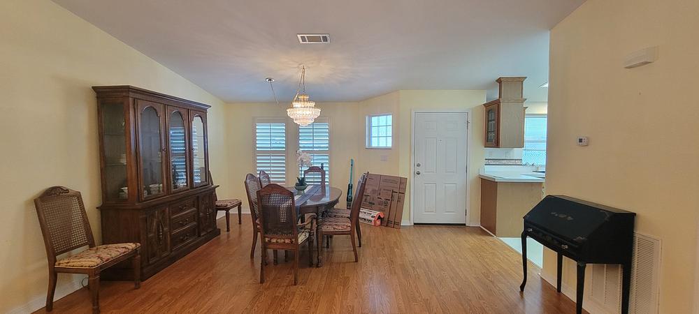 3 Bed 2 Bath 2004 Mobile Home - double wide - in Orlando, FL - photo 6 of 12