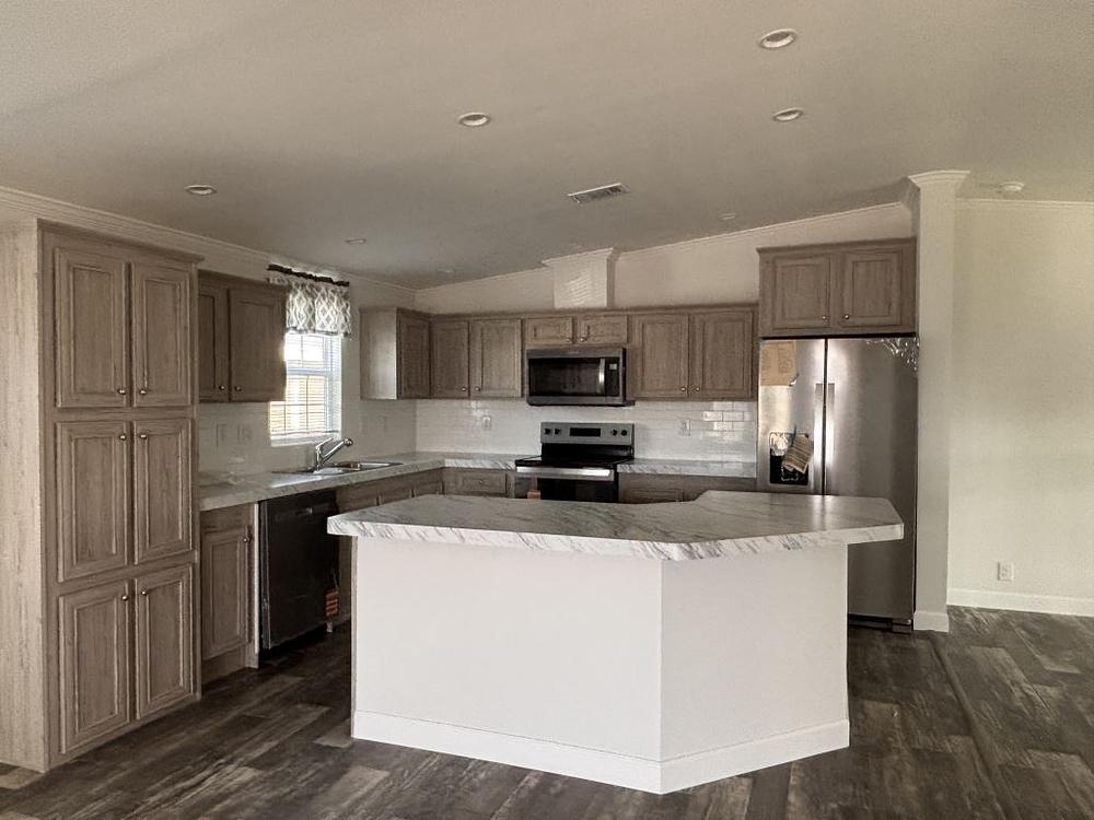 3 Bed 2 Bath 2026 Nobility Ocala - double wide - in North Fort Myers, FL - photo 2 of 12