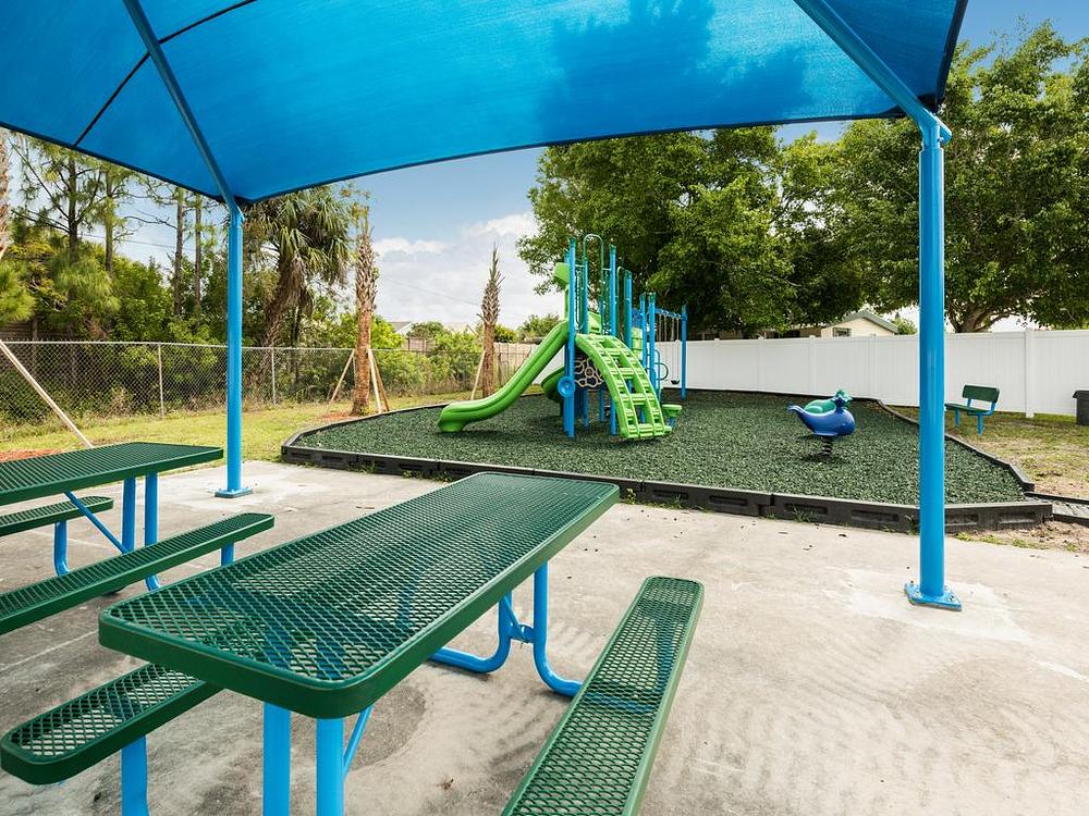4 Bed 2 Bath 2026 Nobility Ocala - double wide - in North Fort Myers, FL - photo 4 of 12