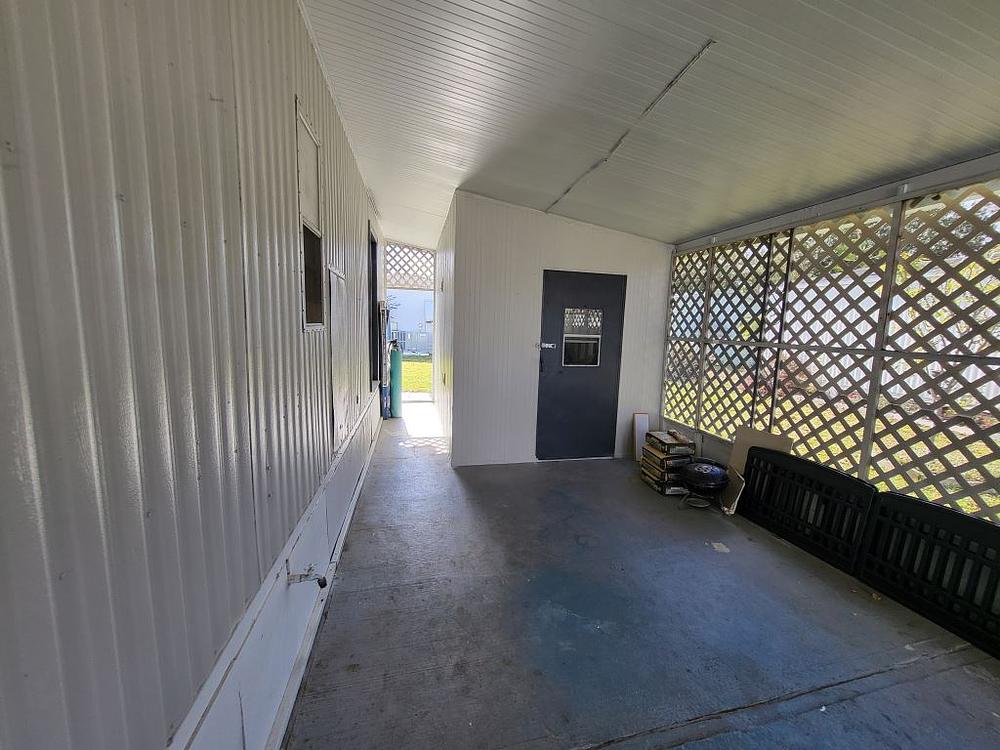2 Bed 2 Bath 1980 Gulf - single wide - in Orlando, FL - photo 7 of 12