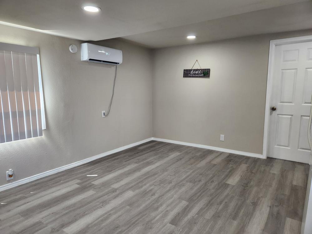 Village Park MHP, LLC - single wide - in Austin, TX - photo 9 of 10