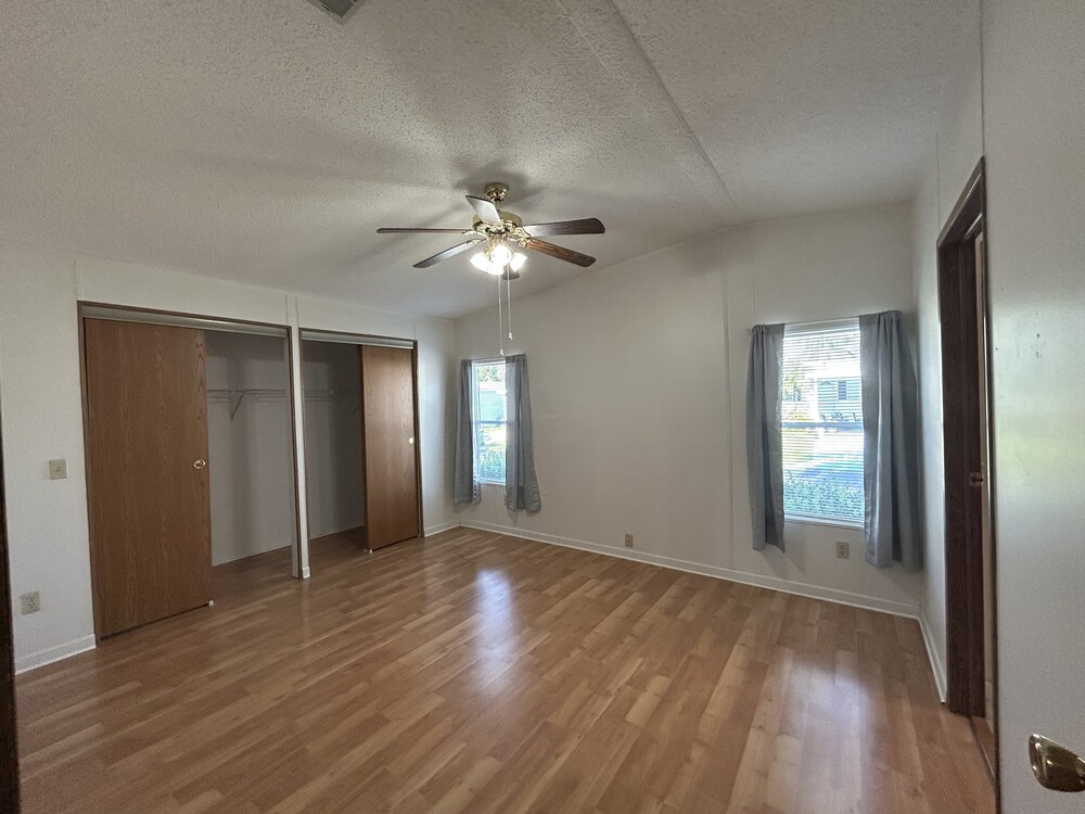 2 Bed 2 Bath 1994 Other - single wide - in Merritt Island, FL - photo 6 of 12