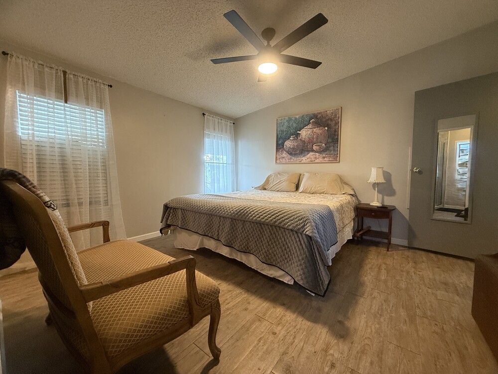 2 Bed 2 Bath 1993 Flee - single wide - in Auburndale, FL - photo 7 of 12
