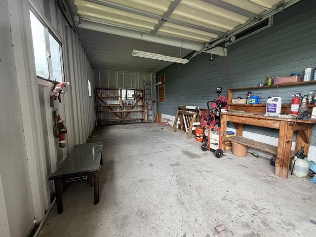 3 Bed 2 Bath 1989 Glen - double wide - in Auburndale, FL - photo 5 of 12