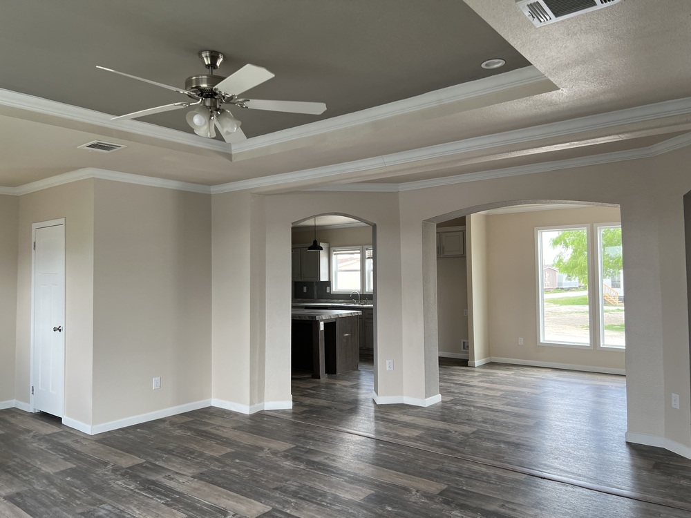 Excellent Condition 2021 Champion 32x76 4/2 - double wide - in San Antonio, TX - photo 4 of 12