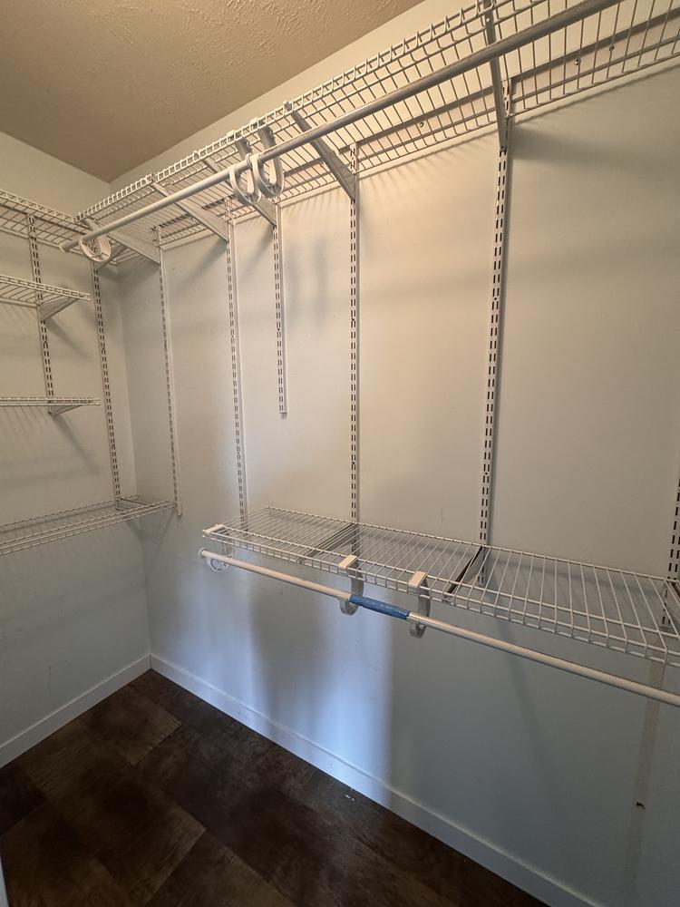 4 Bed 2 Bath 2017 Clayton - double wide - in Jackson, MI - photo 3 of 12