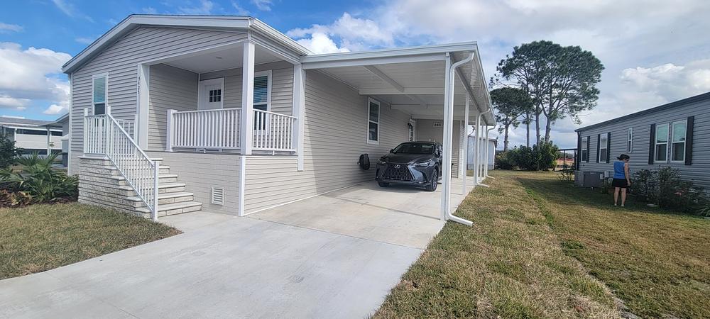 2 Bed 2 Bath 2025 Palm Harbor - double wide - in Orlando, FL - photo 2 of 12