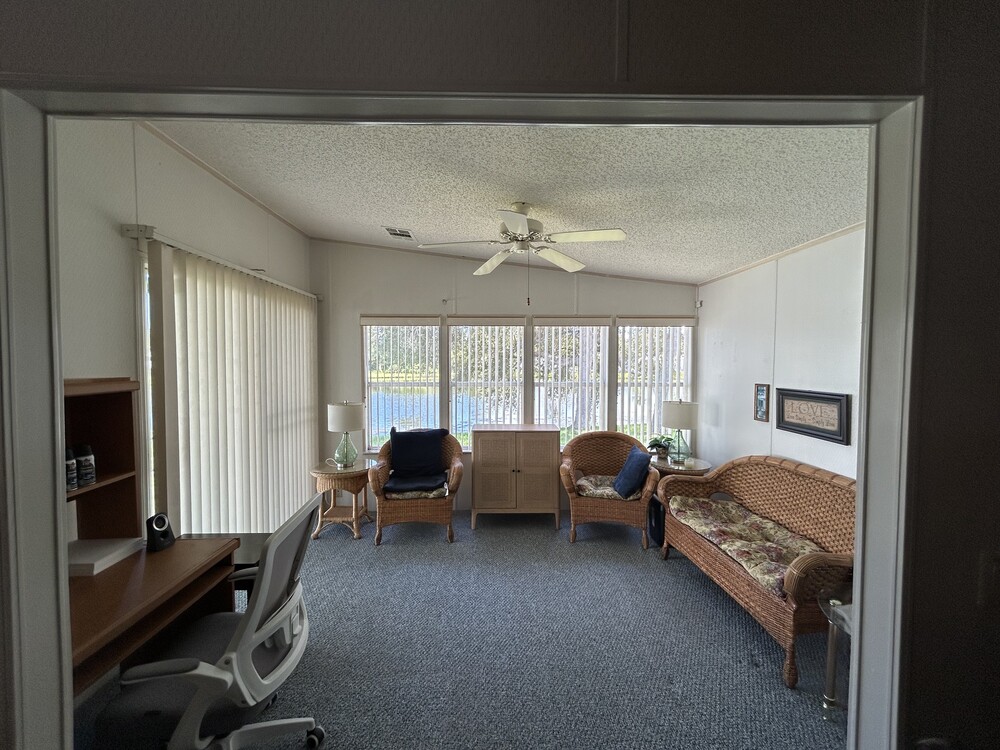 2 Bed 2 Bath 1994 Homr - double wide - in Merritt Island, FL - photo 7 of 12