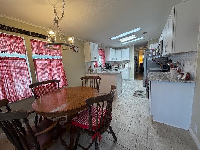 2 Bed 2 Bath 1994 Palm Harbor - double wide - in Auburndale, FL - photo 4 of 12