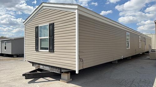TX, SAN ANTONIO - 2022 47TRS16763SH22S single section for sale. - single wide - in San Antonio, TX - photo 6 of 9