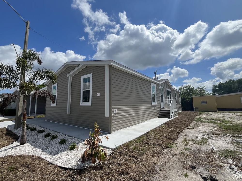 4 Bed 2 Bath 2026 Nobility Ocala — 1 / 12