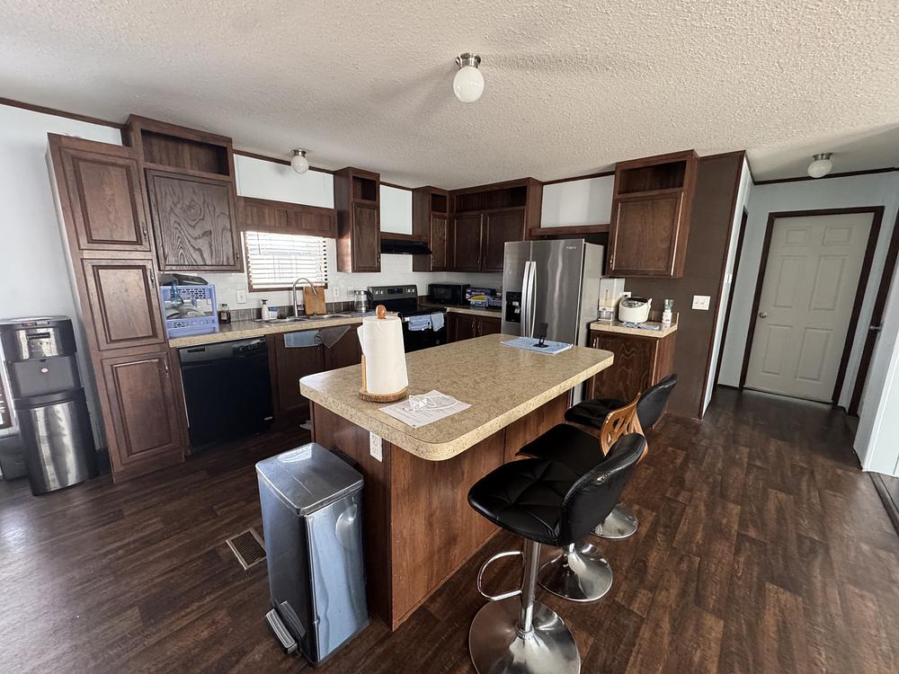 3 Bed 2 Bath 2015 Fleetwood - double wide - in Austin, TX - photo 6 of 12
