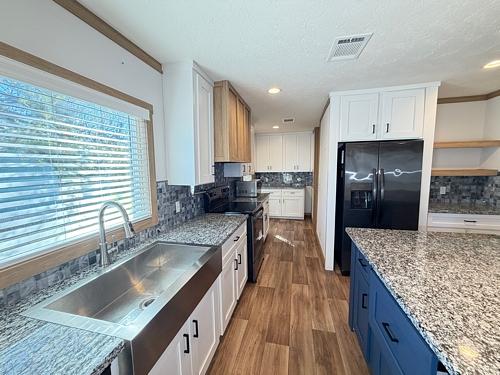 TX, PASADENA - 2022 LIZZIE multi section for sale. - double wide - in Pasadena, TX - photo 4 of 9
