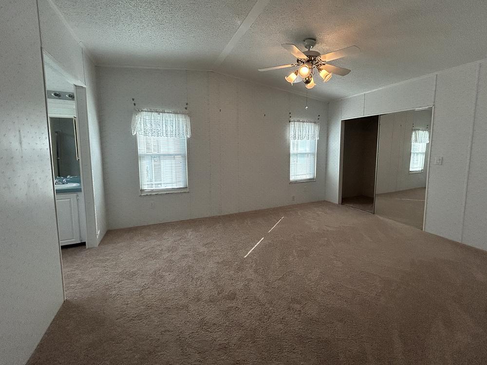 2 Bed 2 Bath 1993 Jacobsen - double wide - in Merritt Island, FL - photo 8 of 12