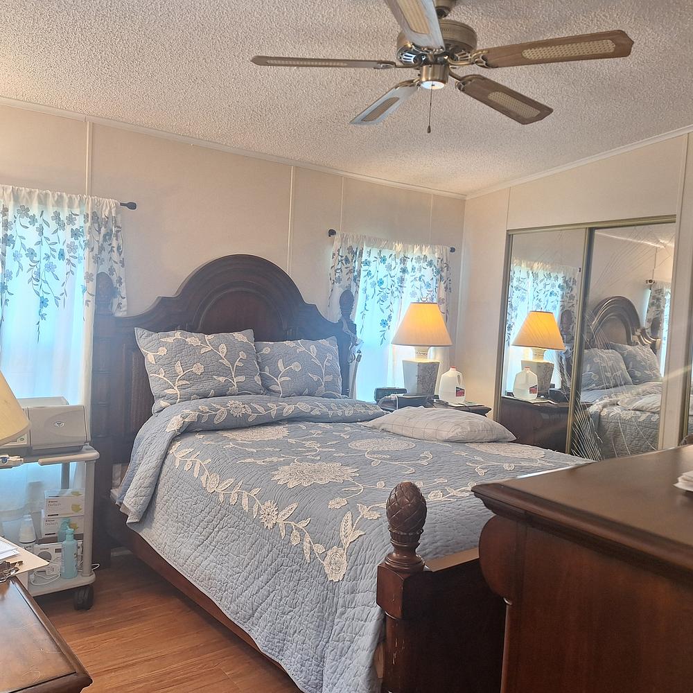 2 Bed 2 Bath 1989 Homes Of Merit - single wide - in Merritt Island, FL - photo 5 of 12