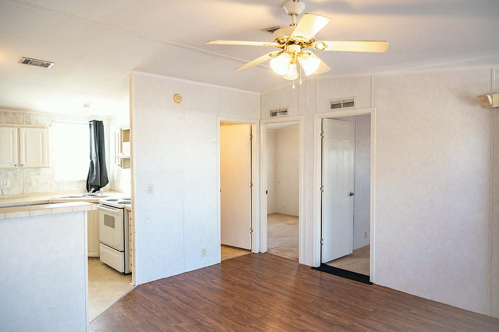 3 Bed 2 Bath 2004 Homes Of Merit - single wide - in Davenport, FL - photo 3 of 12