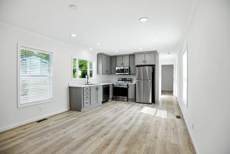 3 Bed 2 Bath 2025 Clayton - single wide - in Asheville, NC - photo 5 of 12