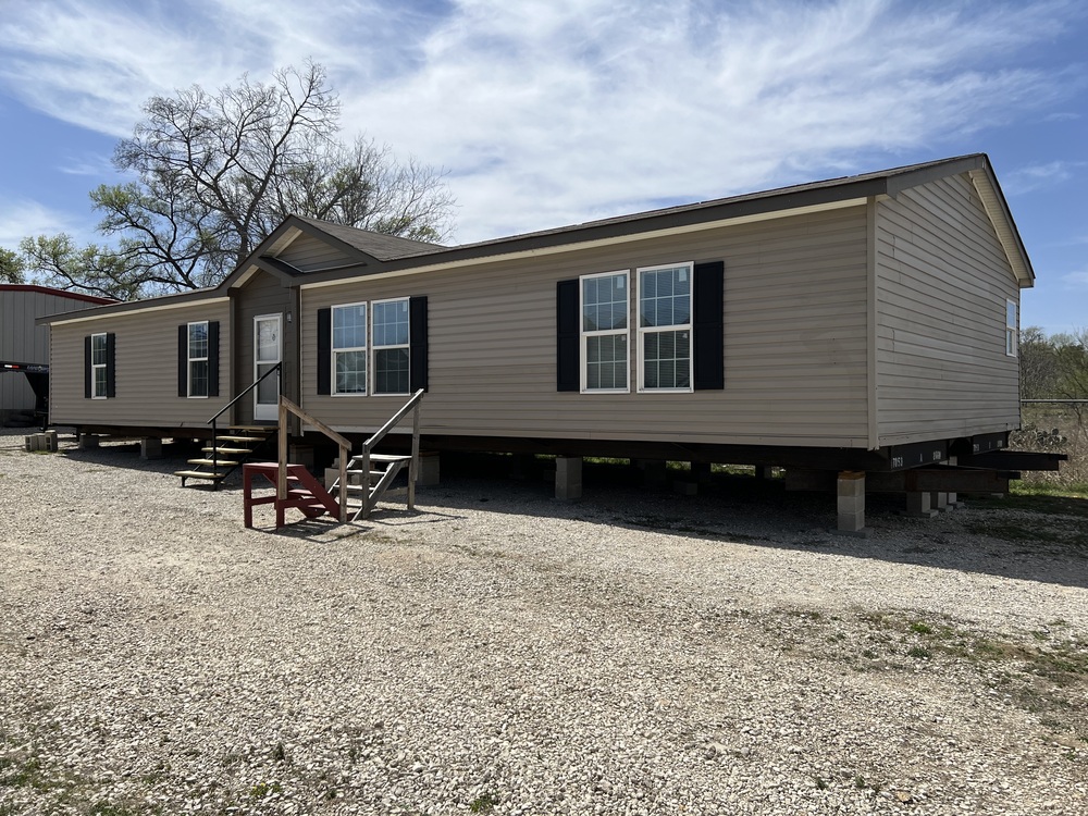 2016 Southern Energy Excellent Condition 2016 Southern Energy 28x68 4/2 for Sale — 1 / 12