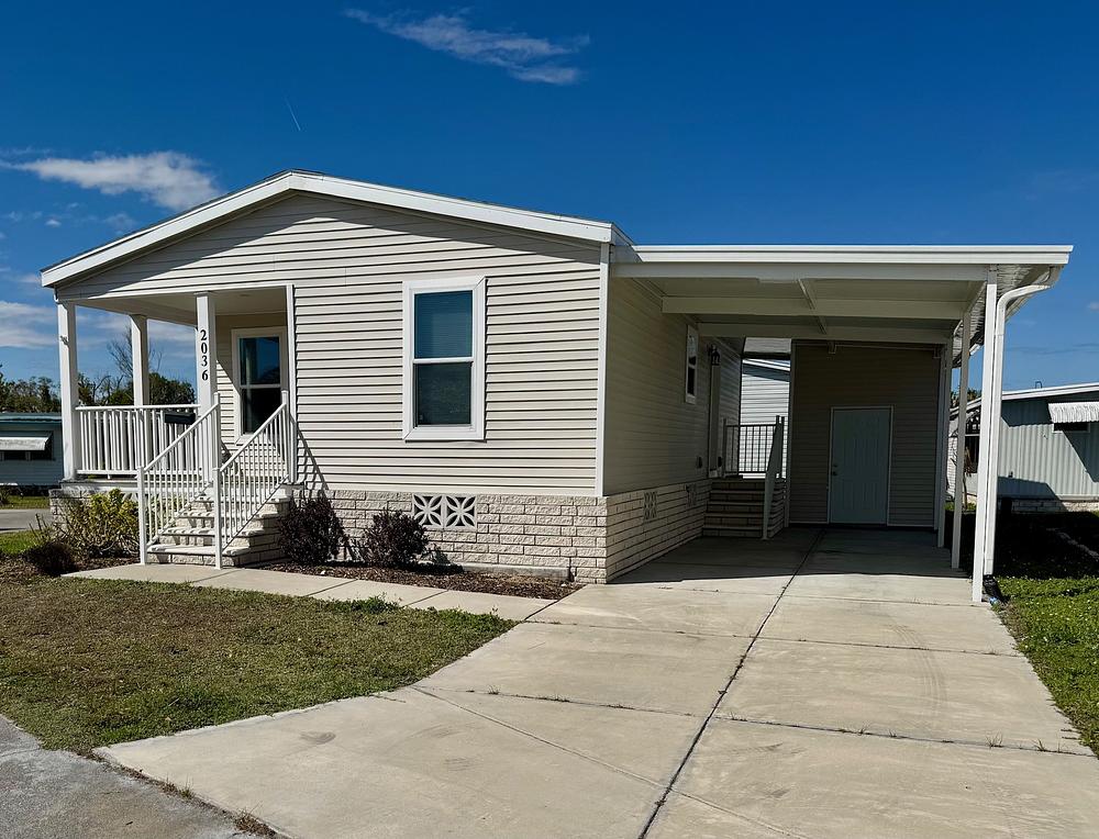 2023 Palm Harbor Mobile Home for Rent - double wide - in Orlando, FL - photo 2 of 12