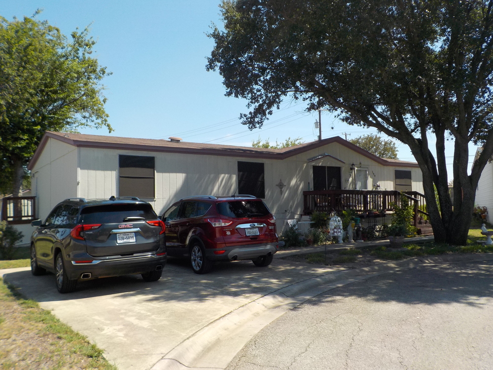 1999 Fleetwood Mobile Home for Rent - double wide - in San Antonio, TX - photo 10 of 12