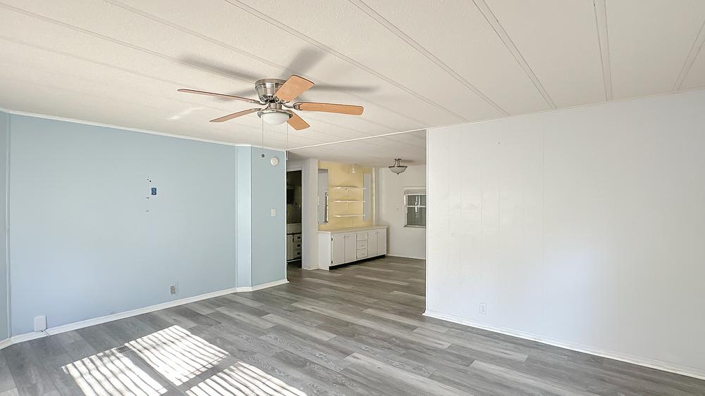 1983 Palm Harbor Mobile Home for Sale - single wide - in Lady Lake, FL - photo 9 of 12