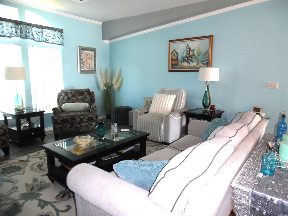 2006 Homes Of Merit Mobile Home for Sale - triple wide - in Davenport, FL - photo 5 of 12