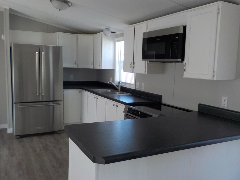 1998 Palm Harbor Mobile Home for Sale - double wide - in San Antonio, TX - photo 6 of 12