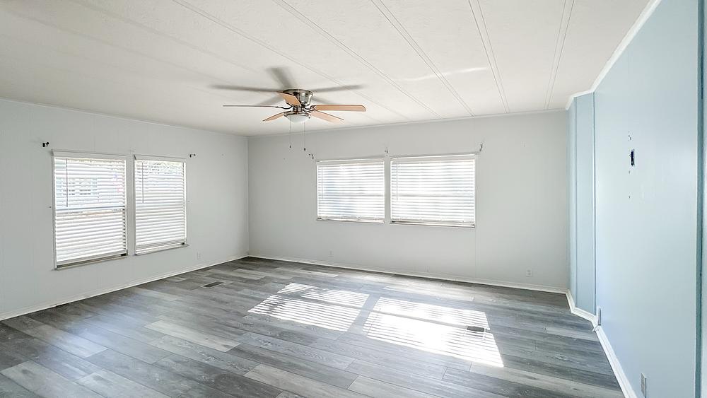 1983 Palm Harbor Mobile Home for Sale - single wide - in Lady Lake, FL - photo 8 of 12