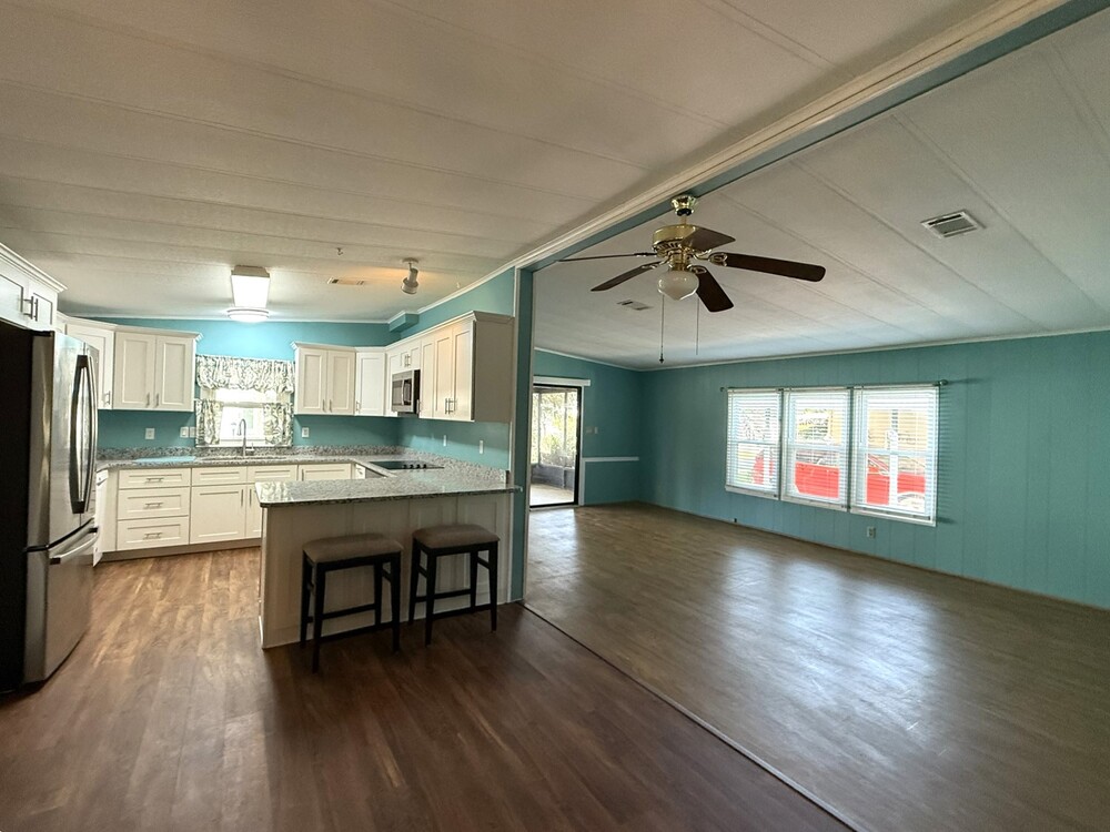 1986 Nobility Mobile Home for Sale - double wide - in Ocala, FL - photo 4 of 12