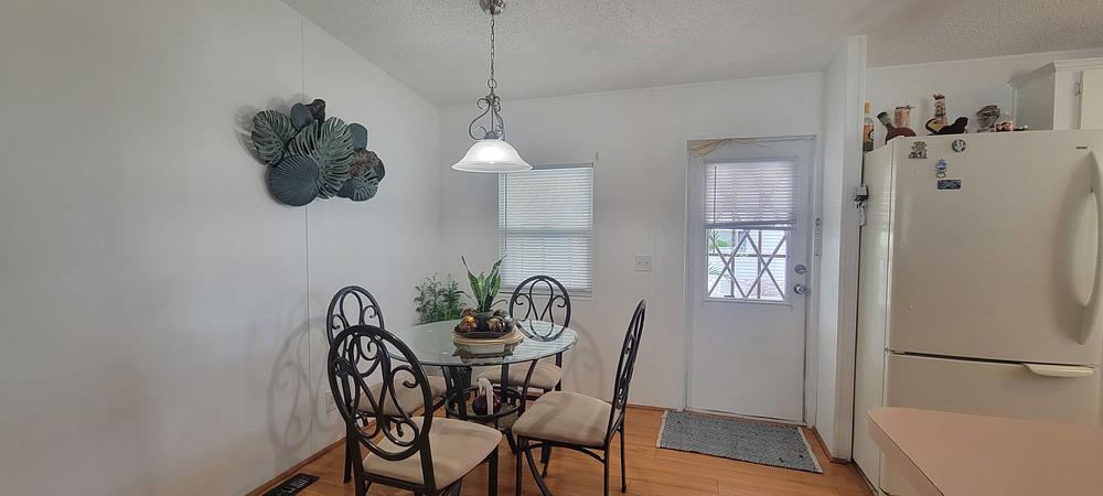 1990 Fle Mobile Home for Sale - single wide - in Orlando, FL - photo 7 of 12