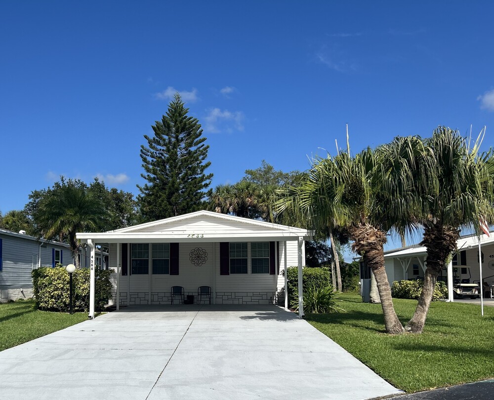 1994 Home Mobile Home for Sale — 1 / 12