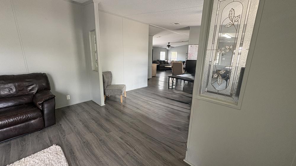 1997 Skyline Mobile Home for Sale - triple wide - in Davenport, FL - photo 9 of 12