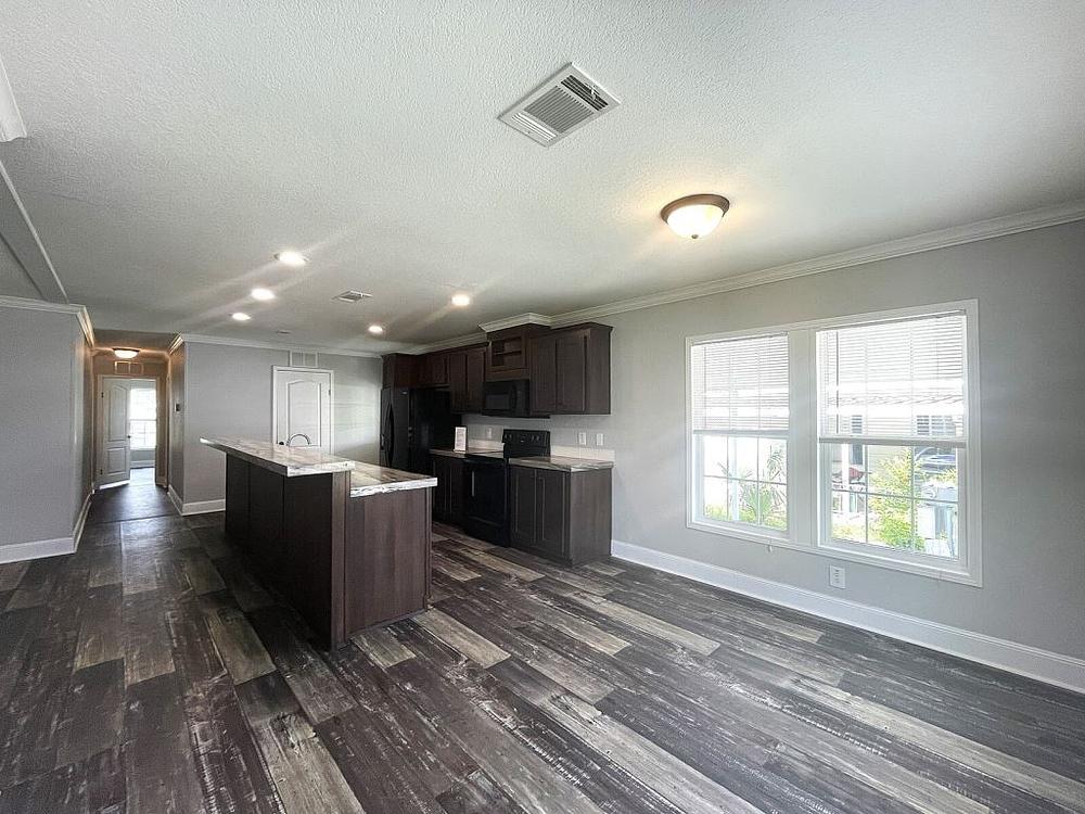 2019 Fleetwood Mobile Home for Sale - double wide - in Grand Island, FL - photo 5 of 12