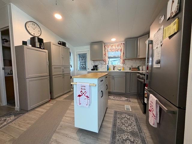 1987 Fleetwood Mobile Home for Sale - single wide - in Auburndale, FL - photo 2 of 12
