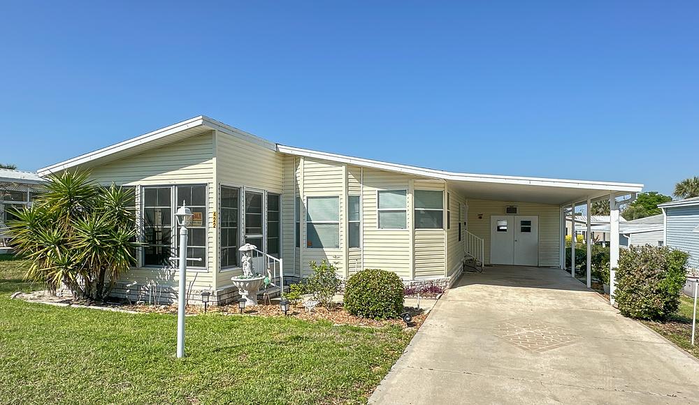 1994 Chan Mobile Home for Sale — 1 / 12