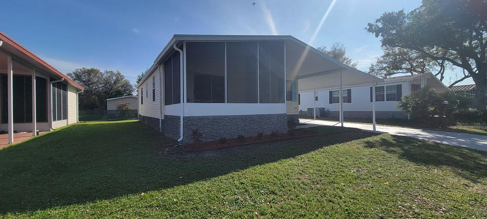 1993 Broo Mobile Home for Sale — 1 / 12
