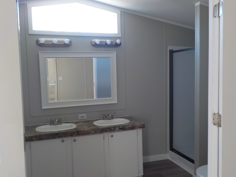 1998 Palm Harbor Mobile Home for Sale - double wide - in San Antonio, TX - photo 7 of 12