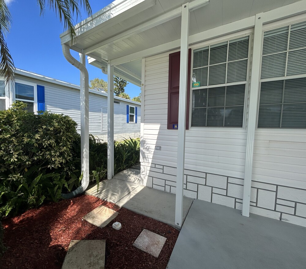 1994 Home Mobile Home for Sale - double wide - in Merritt Island, FL - photo 2 of 12