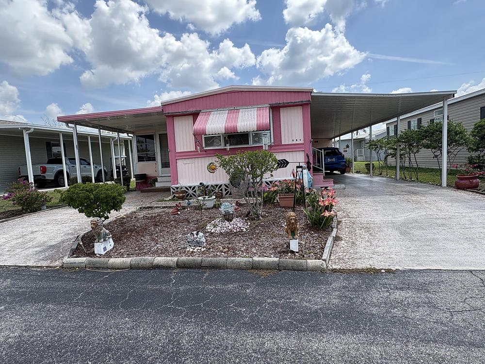 1979 Mobile Home for Sale — 1 / 12